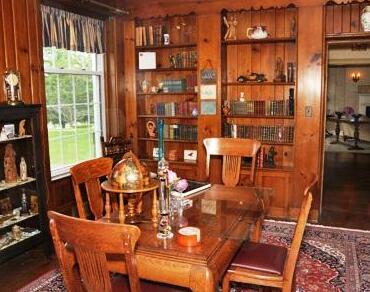 Robertshaw Country House Bed & Breakfast - Photo2