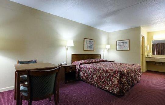 Americas Best Value Inn & Suites Greenville - Photo2