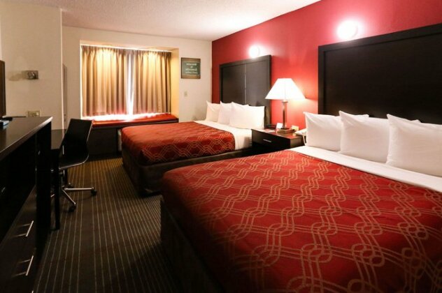 Econo Lodge Inn and Suites Greenville - Photo5