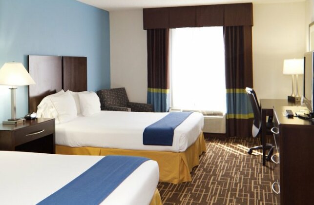 Holiday Inn Express Hotel & Suites Greenville-Downtown - Photo4