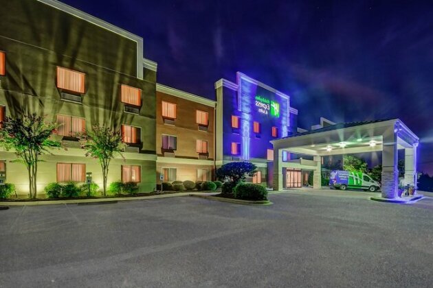 Holiday Inn Express & Suites Greenville Airport - Photo2