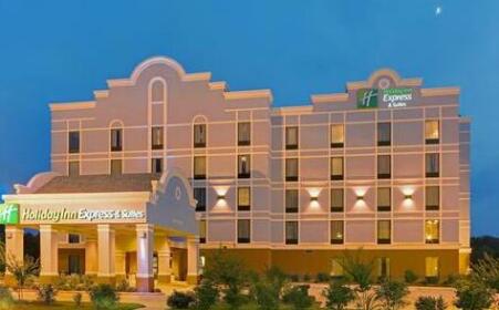 Holiday Inn Express & Suites - Greenwood