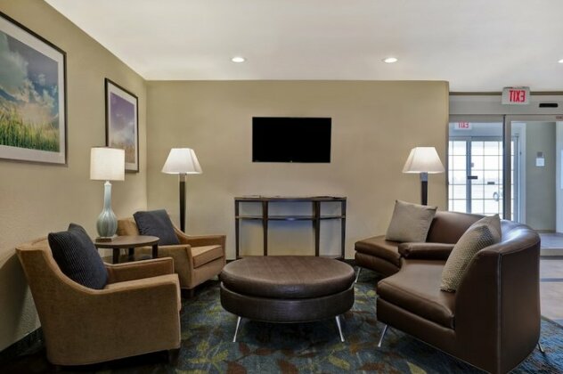 Candlewood Suites Indianapolis - South - Photo2