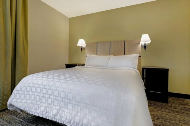 Candlewood Suites Indianapolis - South - Photo5