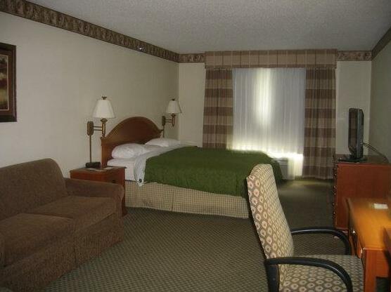 Country Inn & Suites by Radisson Grinnell IA - Photo2