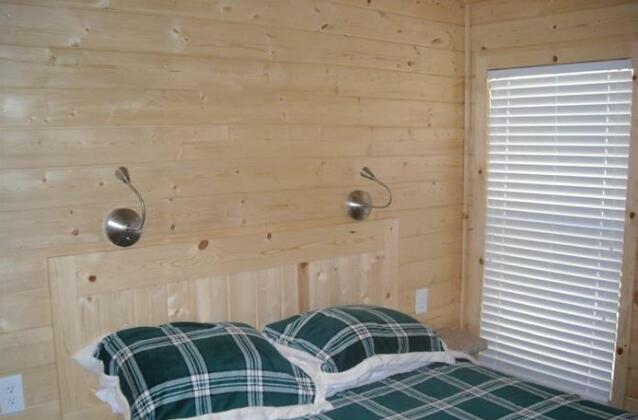 Yosemite Lakes Wheelchair Accessible Cottage 53 - Photo2