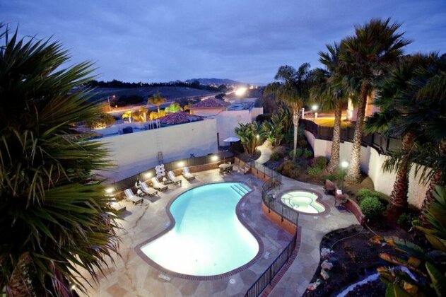 Holiday Inn Express Grover Beach-Pismo Beach Area - Photo2