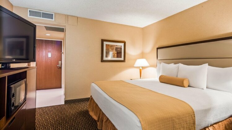 Best Western Plus Tempe by the Mall - Photo4
