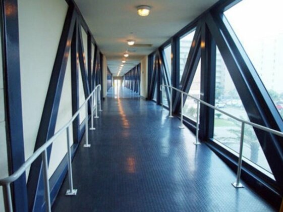 Crystal Tower 1308 - Photo3