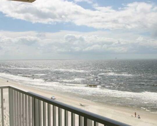 Shoreline Towers - Photo4