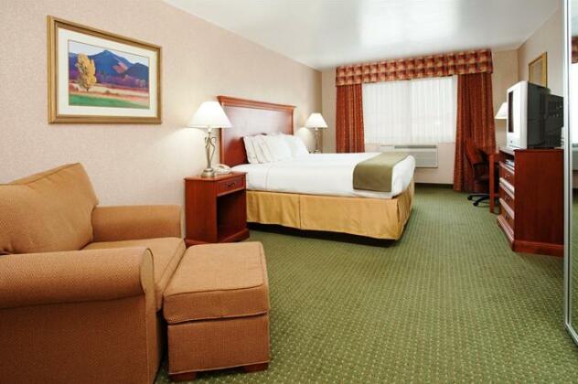 Holiday Inn Express Hotel & Suites Gunnison - Photo3