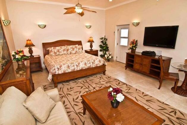 Lai Nani Oceanfront Estate - Photo2