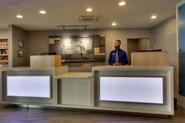Holiday Inn Express Baltimore BWI Airport West - Photo4