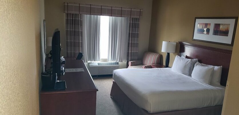 Country Inn & Suites by Radisson Harrisburg at Union Deposit Road PA - Photo4