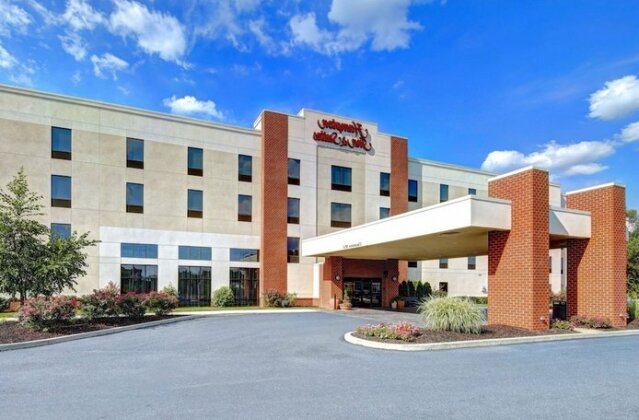 Hampton Inn & Suites Harrisburg North - Photo2