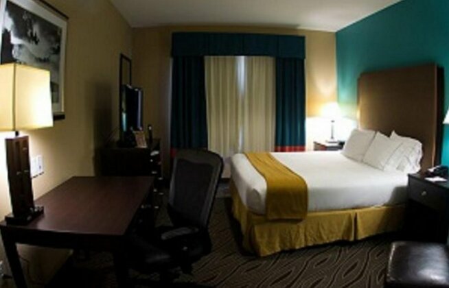 Holiday Inn Express & Suites Havelock Northwest New Bern - Photo5