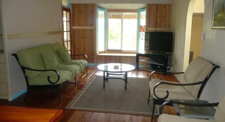 Moho - Photo4