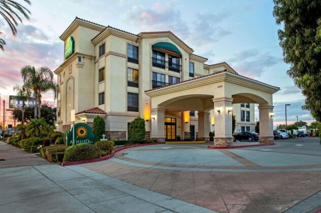 La Quinta Inn & Suites NE Long Beach Cypress
