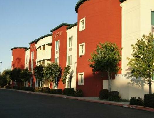 Fairfield Inn & Suites Oakland Hayward - Photo4