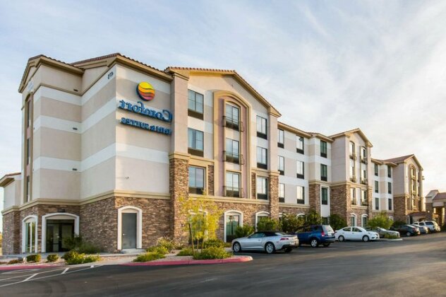 Comfort Inn & Suites Henderson - Las Vegas