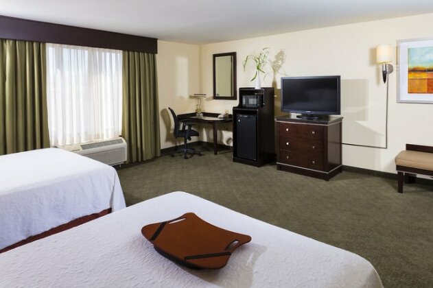 Hampton Inn & Suites Las Vegas South - Photo3