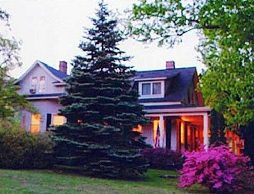 The Apple Inn Bed and Breakfast