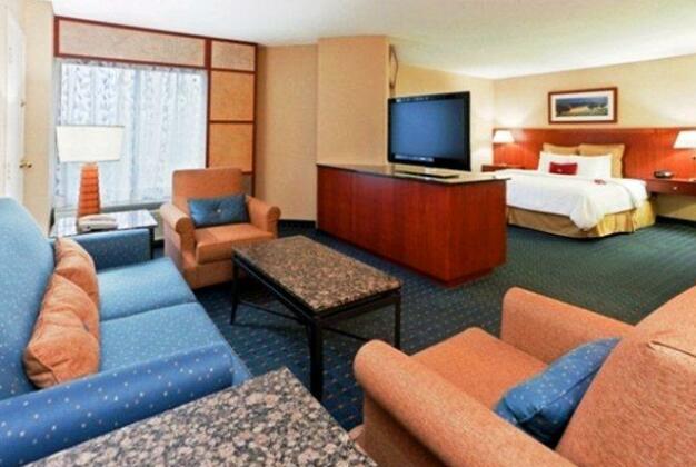 Crowne Plaza Hotel Dulles Airport - Photo4