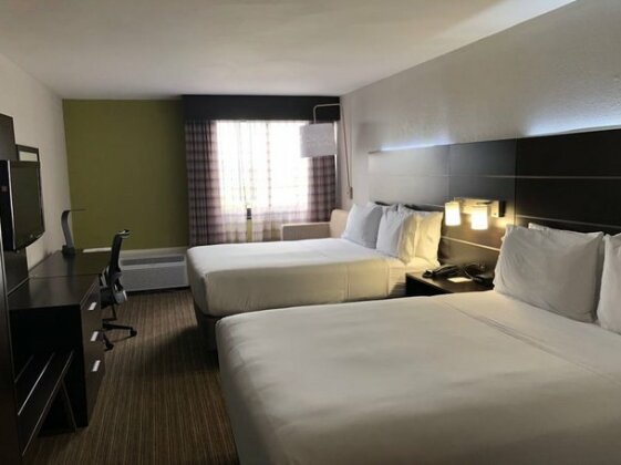 Holiday Inn Express Hotel & Suites Miami - Hialeah - Photo2