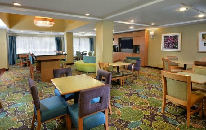 Holiday Inn Express Hotel & Suites High Point South - Photo2