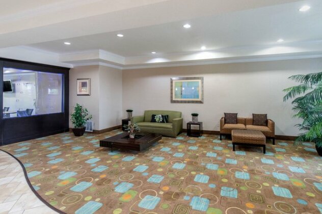 Rodeway Inn & Suites Hillsboro - Photo5