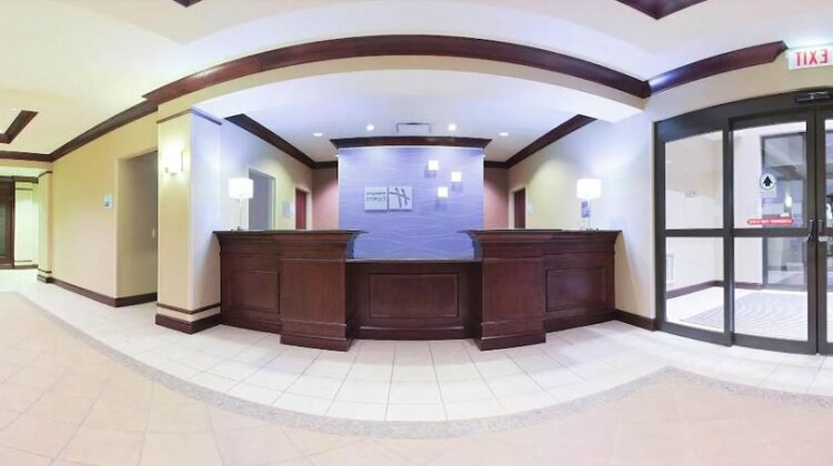 Holiday Inn Express Hotel & Suites Chicago Airport West-O'Hare - Photo3