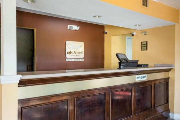 Econo Lodge Inn & Suites I-65 - Photo5