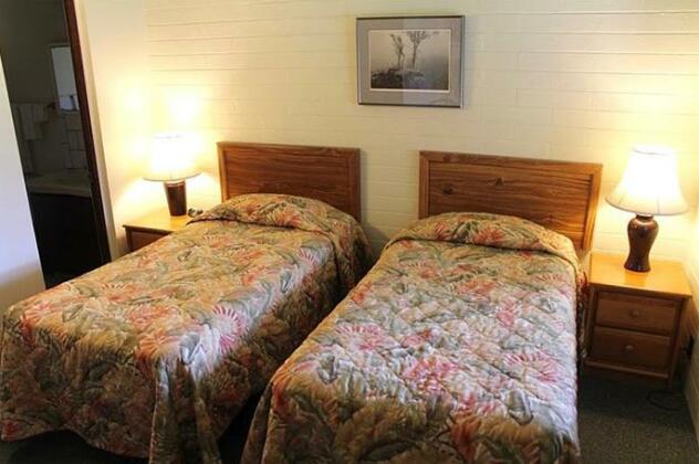 Dolphin Bay Hotel Hilo - Photo4
