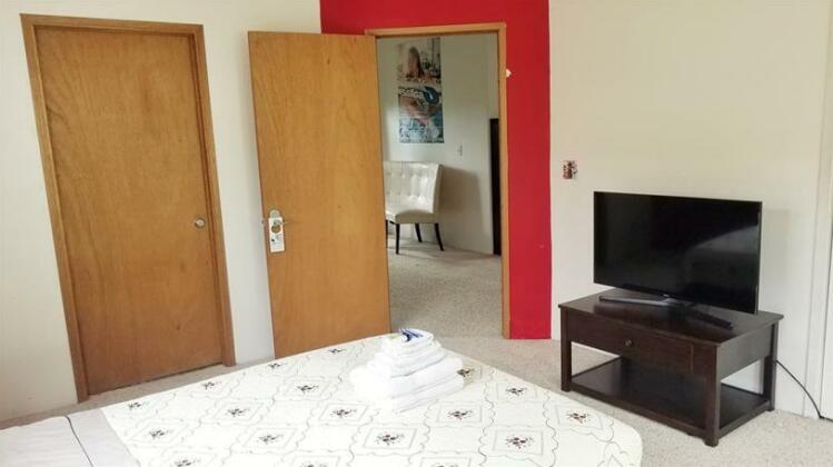 Hilo Vacation Rental - Photo3