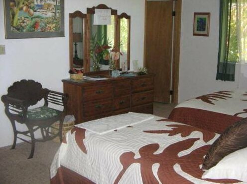 Holmes Sweet Home Bed and Breakfast - Photo3