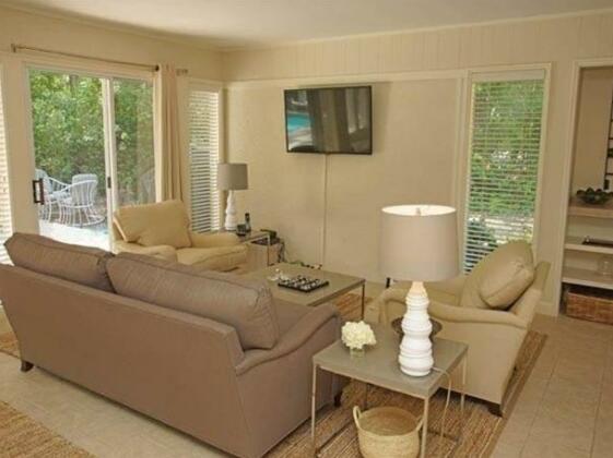 2 Ketch Holiday Home - Photo2