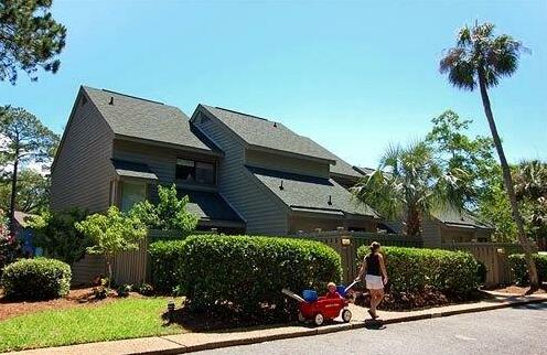 Ocean Cove Club at Palmetto Dunes by Hilton Head Accommodations - Photo2