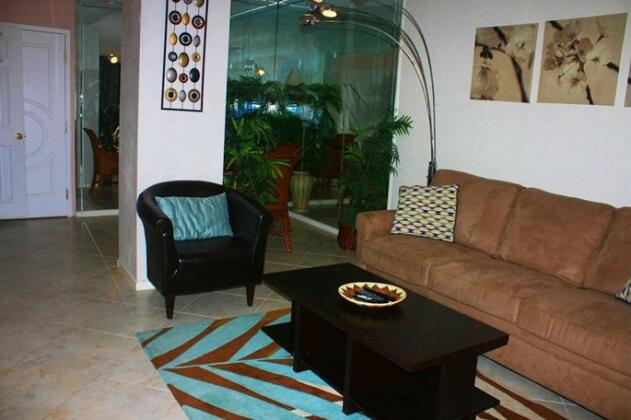 10stepstothebeach Hollywood Rentals By Owner - Photo2