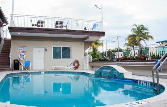 Caribbean Resort Suites - Photo3