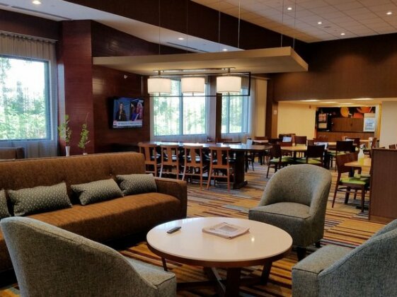 Fairfield Inn & Suites by Marriott Springfield Holyoke - Photo5