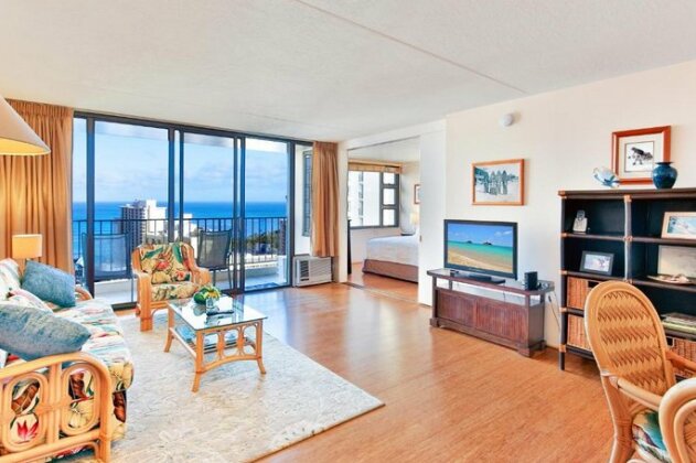 Beautiful 28th Floor with Panoramic Ocean Views 1 Block to Beach Free Parking & WIFI - Photo2