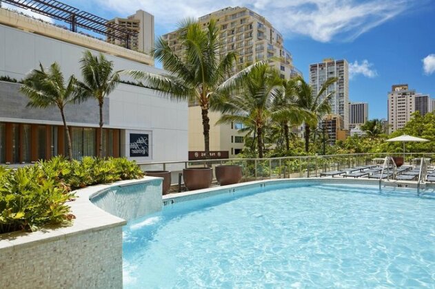 Hilton Garden Inn Waikiki Beach - Photo2