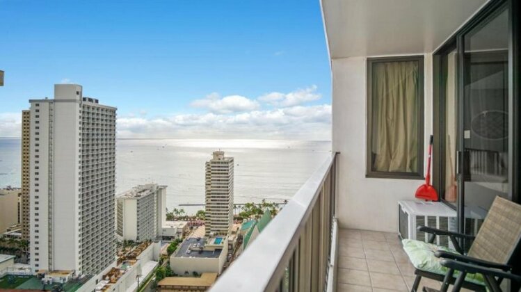 Waikiki Banyan Ocean View 27th Floor Free Parking Close to Beach - Photo4
