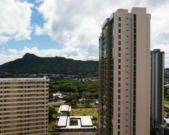 Waikiki Banyan Tower 1 Suite 3007 - Photo4