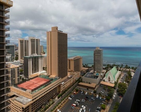 Waikiki Banyan Tower 1 Suite 3112