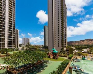 Waikiki Banyan Tower 1 Suite 707