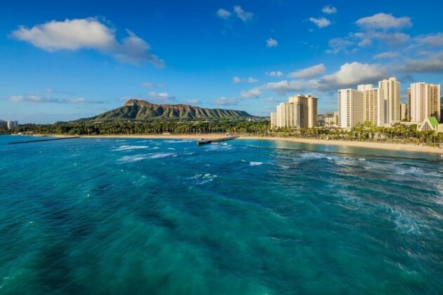 Waikiki Beach Marriott Resort & Spa - Photo2
