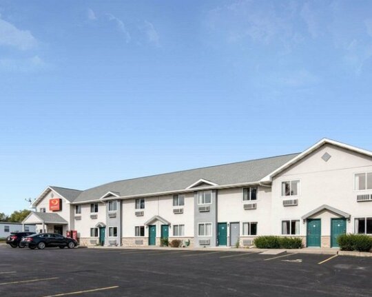 Econo Lodge Inn & Suites Canandaigua - Photo2