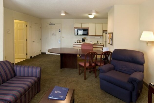 Candlewood Suites Hopewell - Photo5