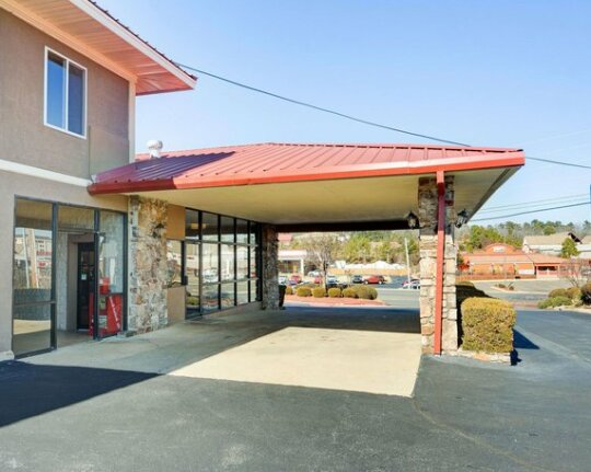 Quality Inn & Suites Hot Springs - Photo2